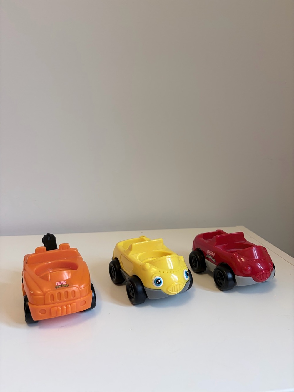 Fisher Price Little People Vehicle Lot